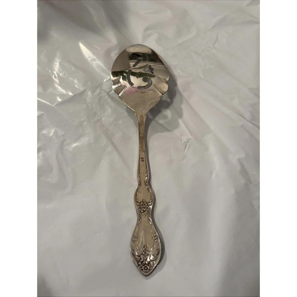 WM Rogers  IS Plated Original‎ Rogers Cake Knife Vintage